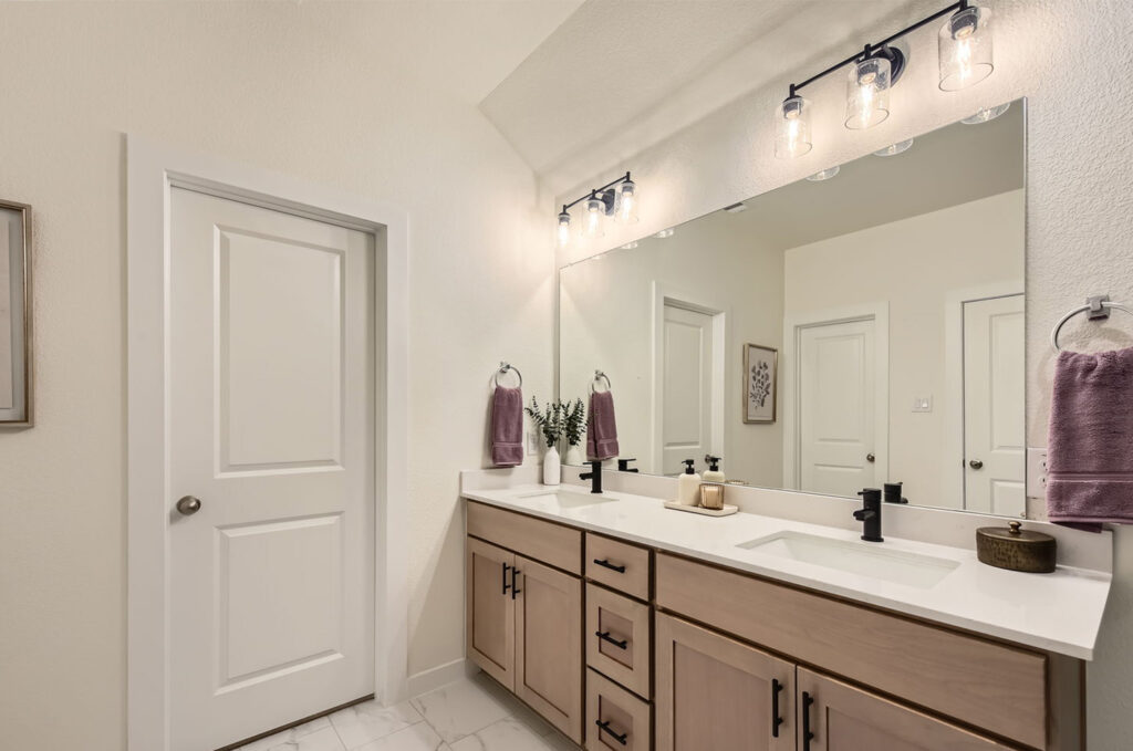 Turner Model Hero Slide 4