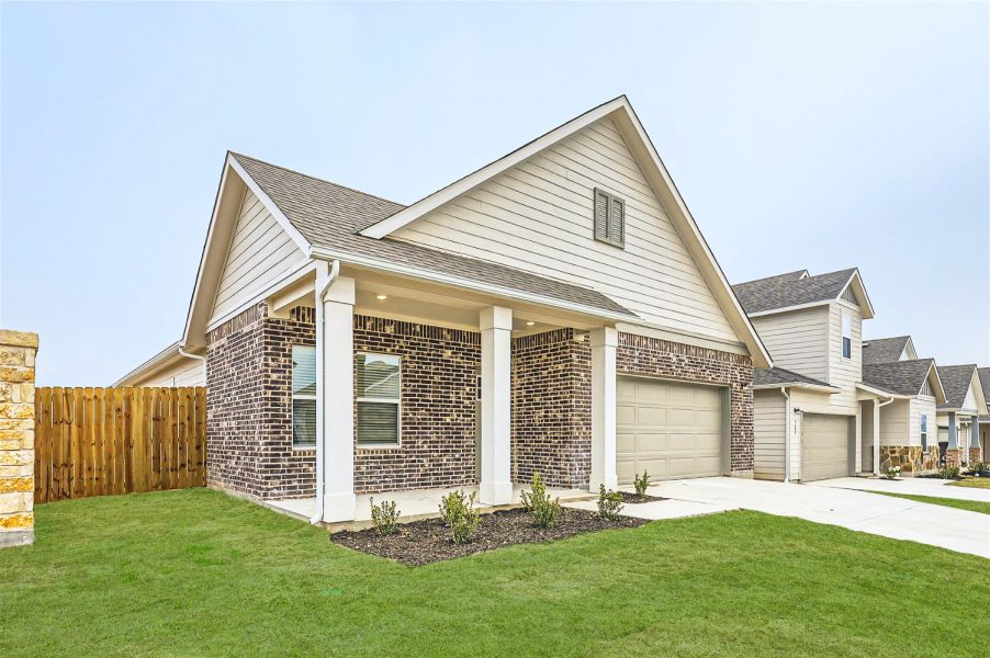 7503 Escarpment Dr - Web Quality - 001 - 02 Exterior Front